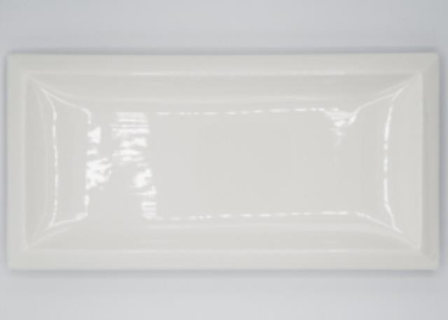 Where to find TRAY, PORCELAIN 14 X7 RECTANGLE in Lexington